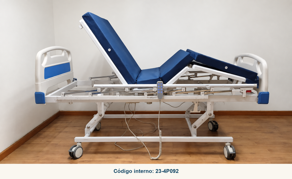Cama clínica eléctrica 23-4P092 en posición articulada, fotografía real