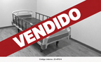Cama Outlet V03 vendida: fotografía en blanco y negro con franja roja VENDIDO.