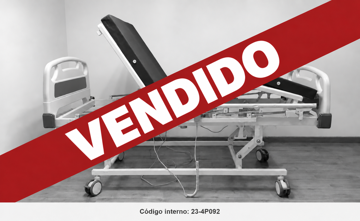 Cama Outlet V05 vendida: fotografía en blanco y negro con franja roja VENDIDO.